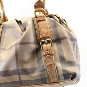 Burberry BEAUTIFUL Northfield Smoked Check Tote! Classic Burberry! Great Size!